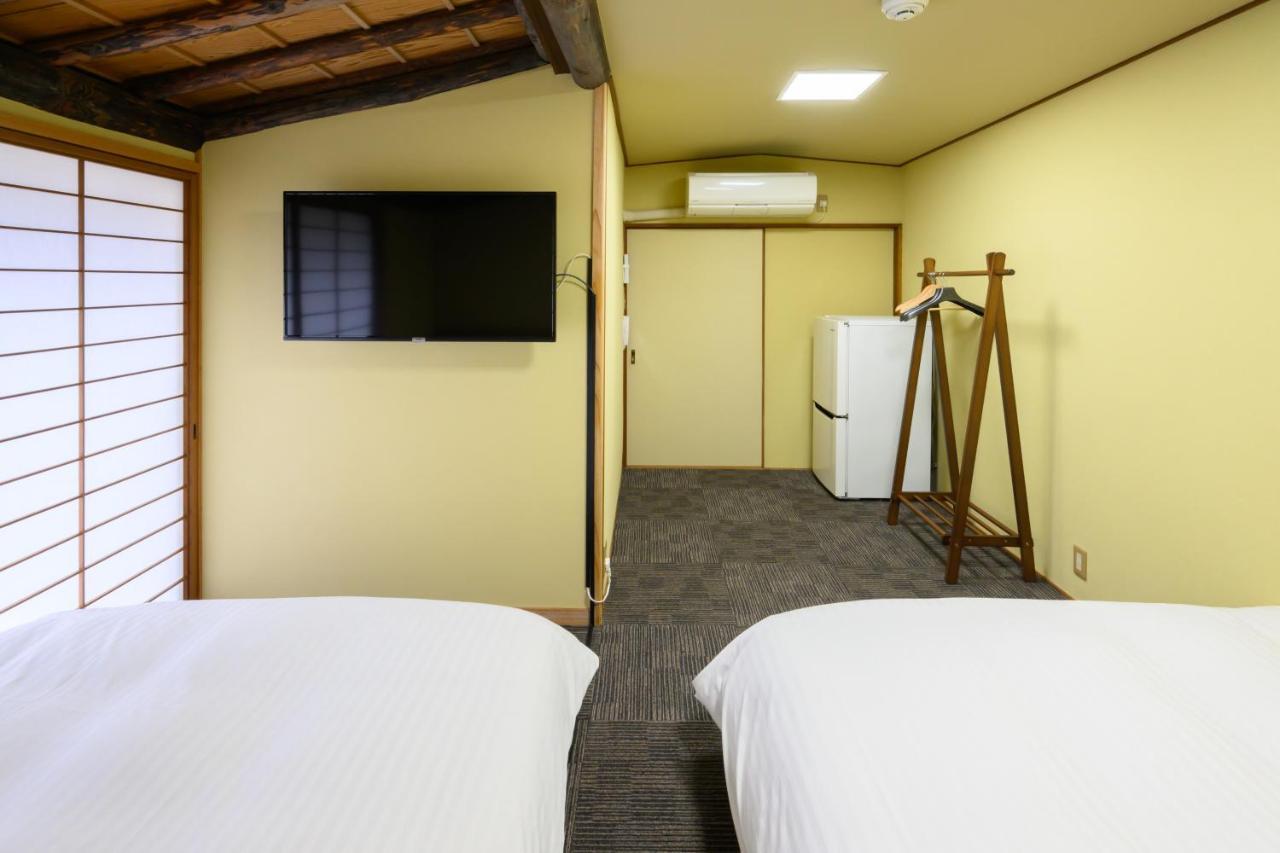 尾道別邸 Onomichi Villa 一日一組限定の尾道の最高級宿 無料p有 Exteriör bild
