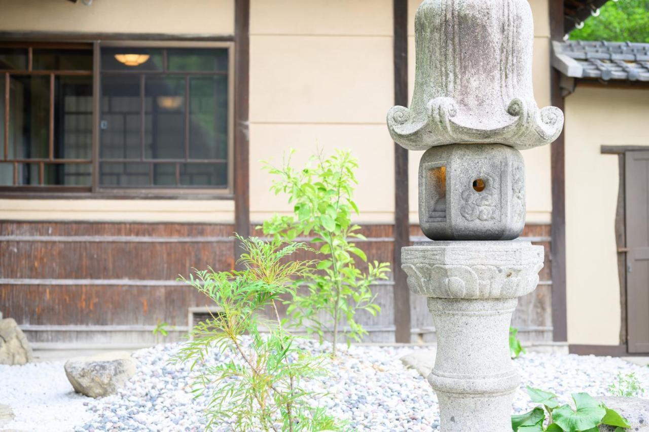 尾道別邸 Onomichi Villa 一日一組限定の尾道の最高級宿 無料p有 Exteriör bild